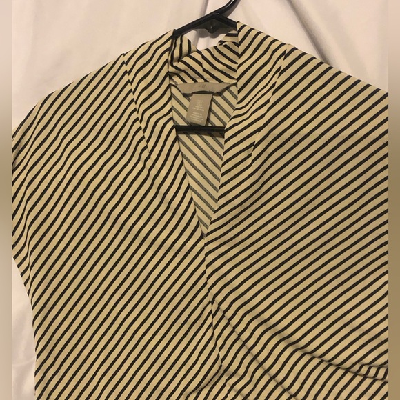 H&M blouse - Picture 3 of 12